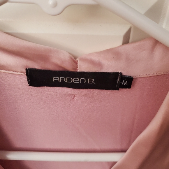 Top - Picture 3 of 3